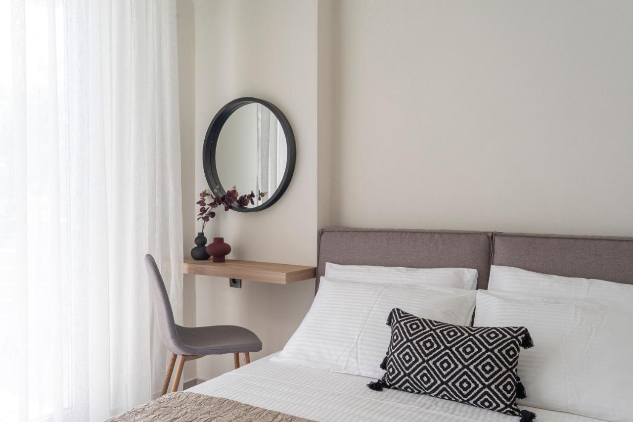 Aelia Seaside Luxury Suites 네아 카르발리 외부 사진